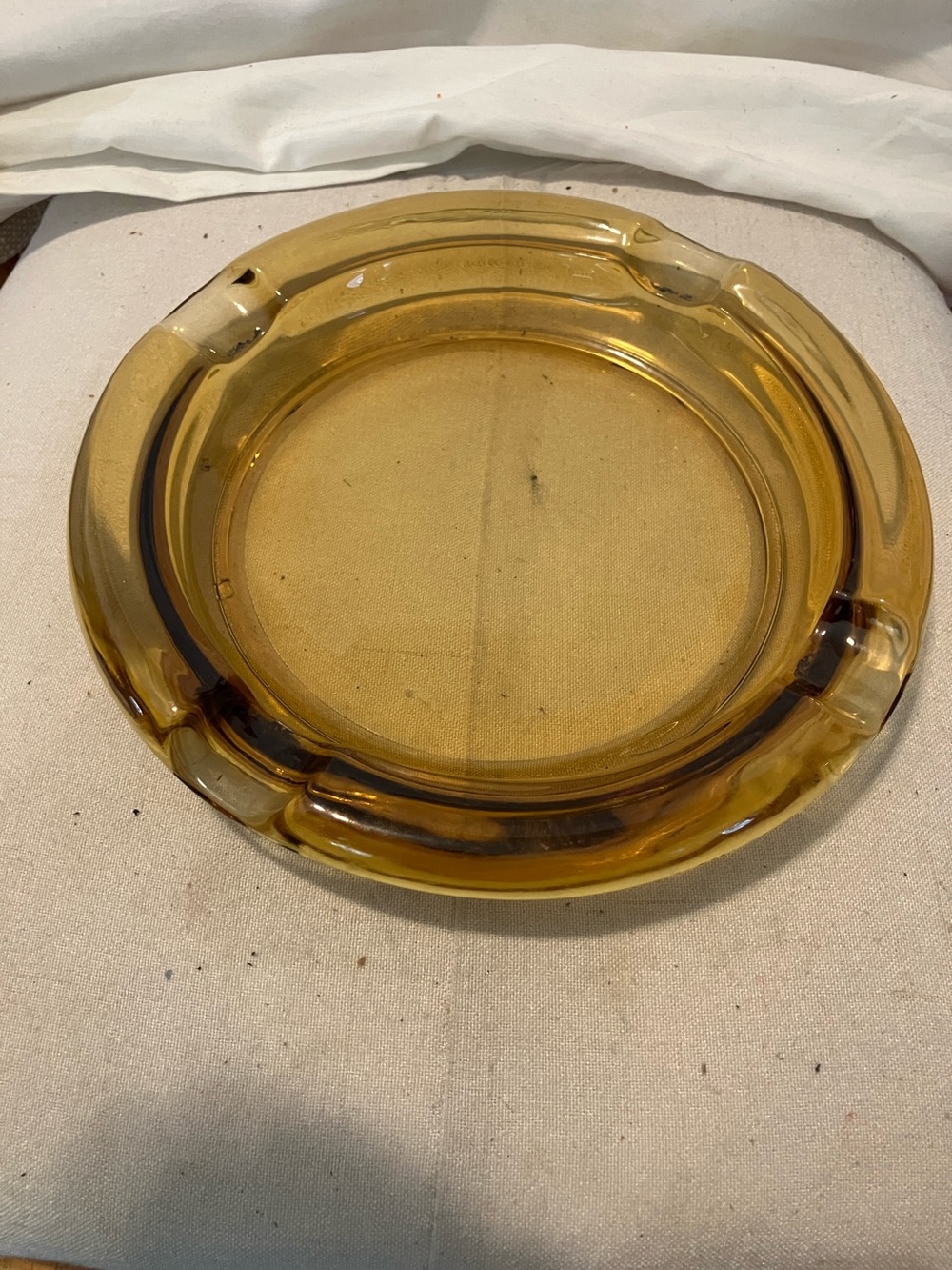 Vintage 1970s Amber glass large 7.5” circle ashtray. Near perfect condition